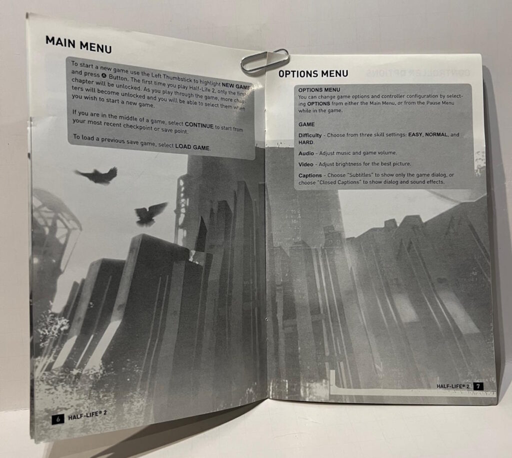 Half-Life 2 Xbox Manual Page 6 and Page 7 - Menus